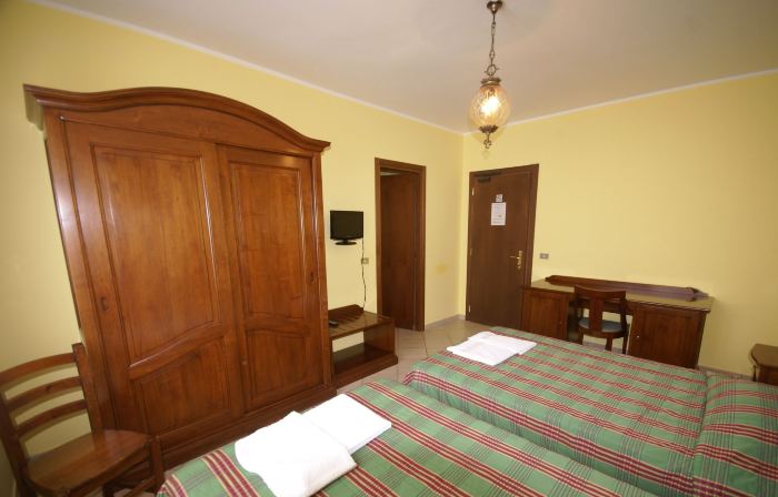 HOTEL LONDRA Locanda Occitana