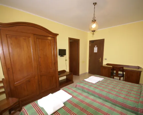 HOTEL LONDRA Locanda Occitana Hotel a Acceglio