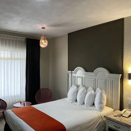 Hotel Los Robles