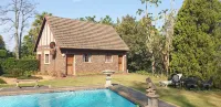 The Sleeping Bao B&B