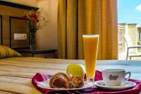 Hotel Mirador - breakfast