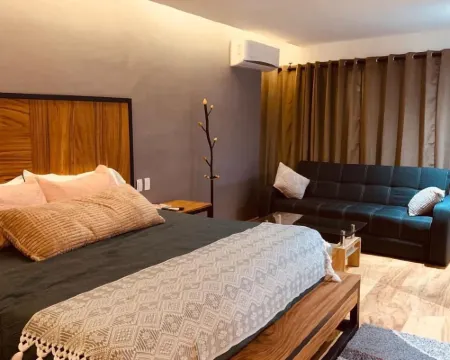 Hotel Garden Suites Tonlá(ホテル ガーデン スイーツ トンラ) トナラのホテル