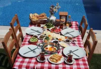 Duman Boutique Hotel Cesme Hotels in Altinyunus Mahallesi