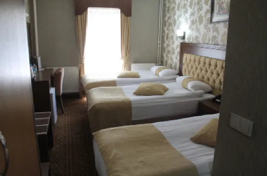 Rest Hotel Hotels near Vakif Eserleri Museum