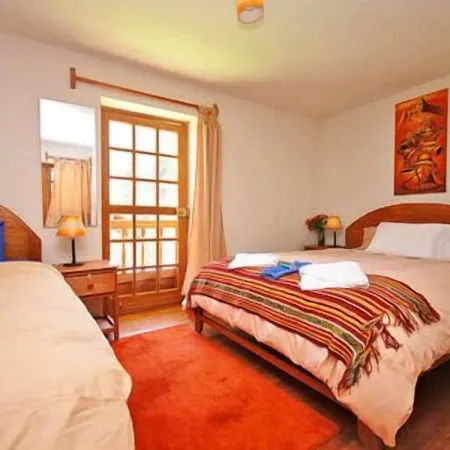 Apu Lodge