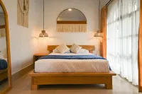 Zafra's Hotel - parking