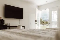 해피 트레일스 웨스트