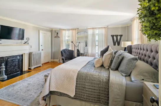 The Watson Boutique Bed and Breakfast Hotel a 