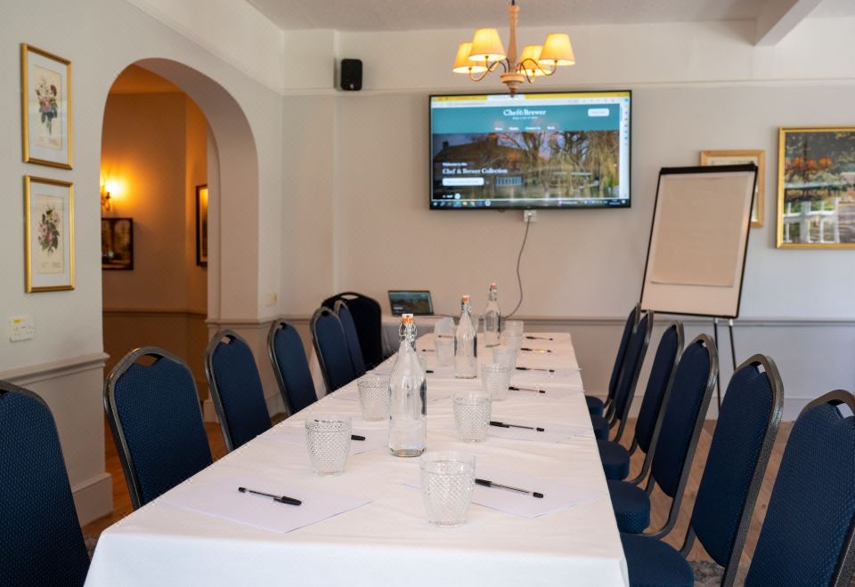 3. 힘리 하우스 호..