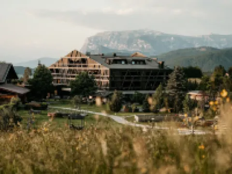 Green Luxury Hotel Pfösl Hotéis em Nova Ponente