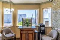 Continental Lodge Hotels in Alameda