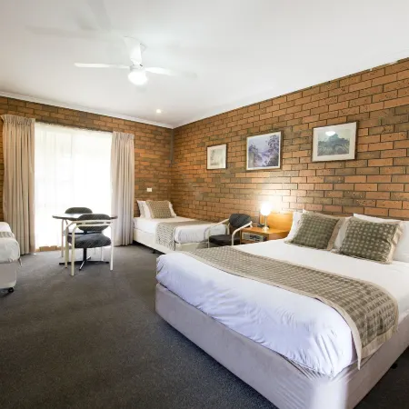 Sportslander Motor Inn