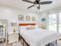 Lakefront Daingerfield Retreat w/ Shared Dock! Ξενοδοχεία στην πόλη Morris County