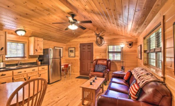 Parsons Cabin w/ Fire Pit & River Access!