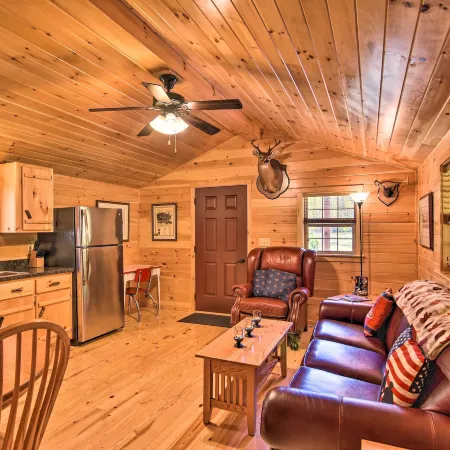 Parsons Cabin w/ Fire Pit & River Access! Отели в г. Такер