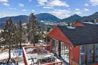 Twin Sisters Views Vacation Rental by Estes Park Homes 3 Bedroom Home by RedAwning Hotels near Olive Ridge Campground