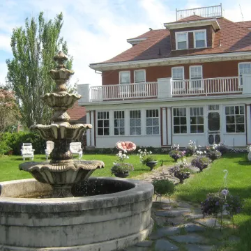 Wakamow Heights Bed and Breakfast