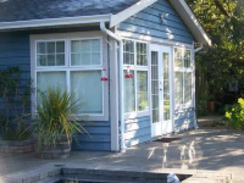 Moonlit Cove B&B Hotels in Sooke