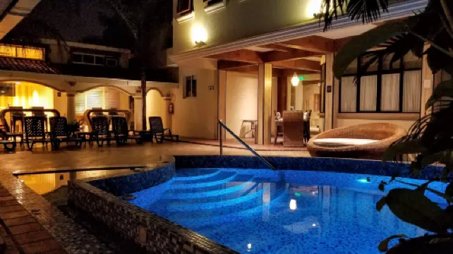 Cedros Inn Boutique Hotel