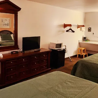 Silver Saddle Motel Отели рядом с достопримечательностью «Витрина Симпич»