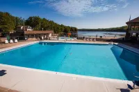 Cozy Poconos Getaway with Firepit, Beach & Lake Access. Minutes to the Beach