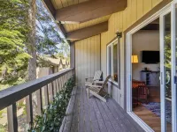 10 Mi to Palisades Tahoe! Condo with Game Room Hotels in Dollar Point