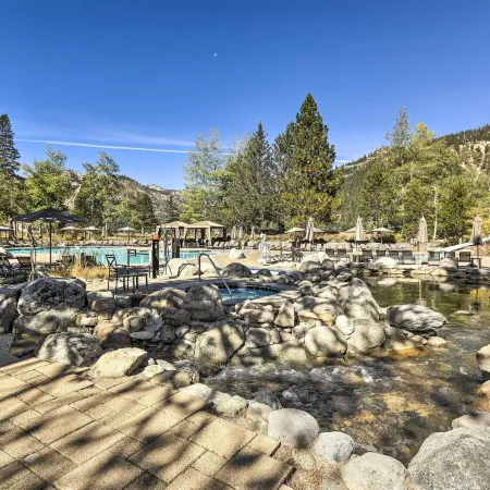 6 Mi to Lake Tahoe Everline Resort Retreat!
