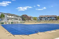 Quaint Couple's Escape: Pool, Near Lake Erie! - Pet friendly