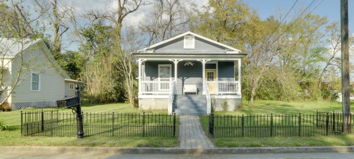 Cozy Thomasville Cottage - Walk to Downtown! Отели в г. Томас