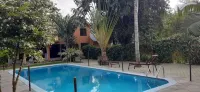 Runako Lodge - Pools