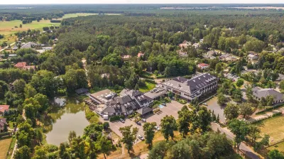 Kolumna Park Hotel Отели в г. 