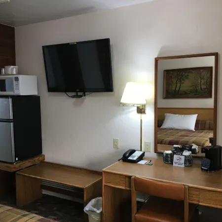 Southsider Motel