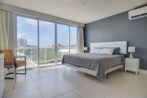 Palm Beach, Las Islas Condo # 8