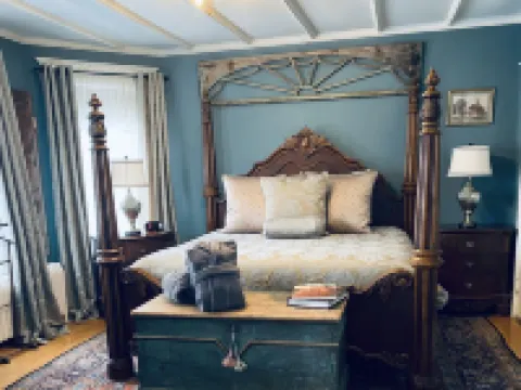 1000 Islands B&B – the Bulloch House Hotels in Gananoque