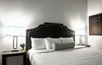 Contemporary 2Br 2BA Apartment by CozySuites