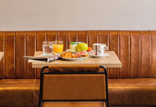 Grand Hôtel Clichy Paris 로비