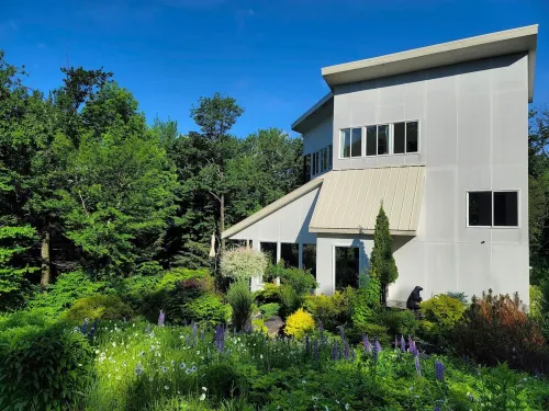 Architect-Designed Mountain Retreat • 15 Min to Hunter • Private 5 Acres