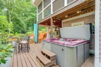 Creekside Hendersonville Haven Hot Tub and Fire Pit Hotels in Crab Creek