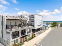 Surrey Beach House Hotels in Ventnor City