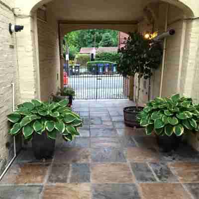 Clayhanger Guest House Hotel Exterior