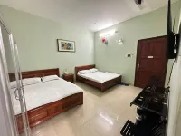 Nhà nghỉ Hoa Quỳnh Hotels in Bien Hoa