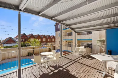 Nautica Residences Hillarys Hotels near Sorrento Quay