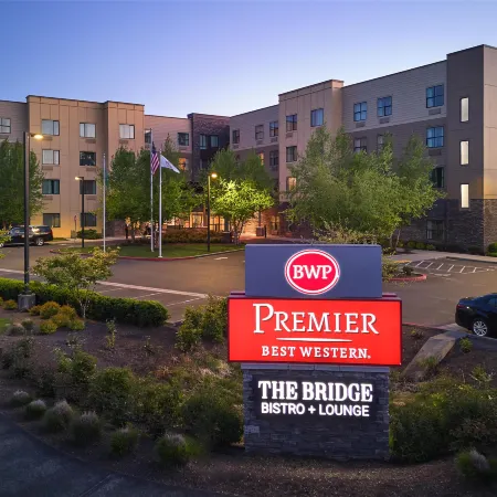 Best Western Premier Hotel at Fishers Landing