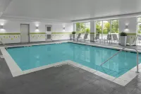 Fairfield Inn & Suites Calhoun - Pools