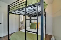 Shelby Farms Greenline Access Modern Cordova Home - Parkplatz
