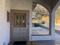 Historic Hideaway. Hiking, Fishing, Swimming At Lake Or River Nearby. sleeps 25
