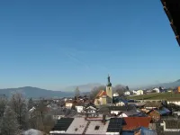 Comfortably furnished vacation apartment with panoramic views