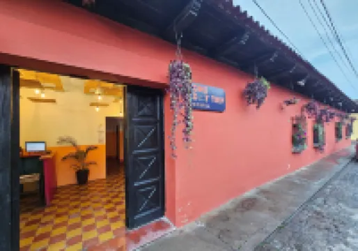 一日遊青年旅館 酒店