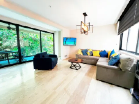 Modern Condo Jungle Retreat Hotels in Puerto Aventuras