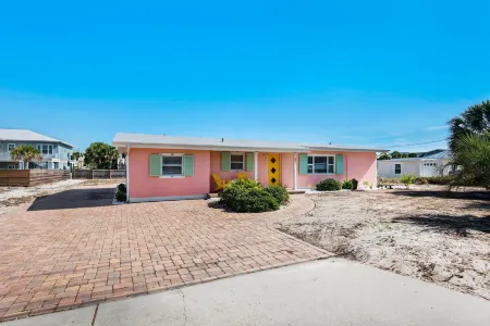 The Sugar Shack Отели рядом с достопримечательностью «Pensacola Beach Gulf Side Artificial Reef»